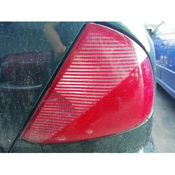 lancia lybra berlina del año 2000