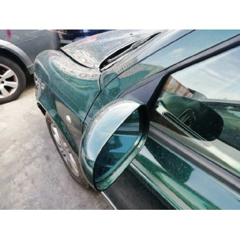 lancia lybra berlina del año 2000