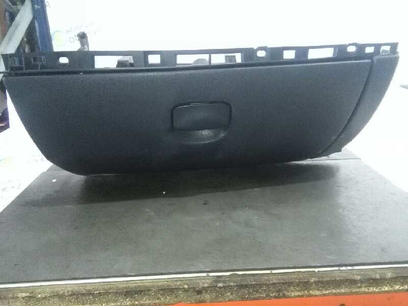 Recambio de guantera para renault clio iii emotion referencia OEM IAM   