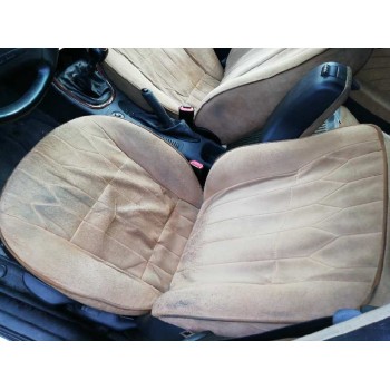 lancia lybra berlina del año 2000