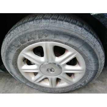 lancia lybra berlina del año 2000