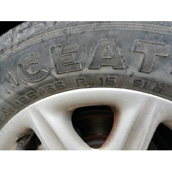 lancia lybra berlina del año 2000