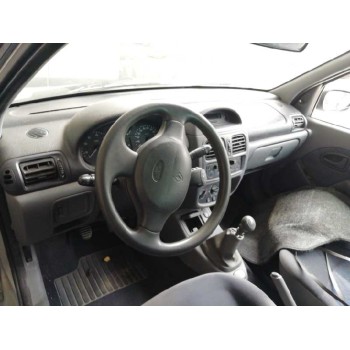 renault clio ii fase i (b/cbo) del año 2001