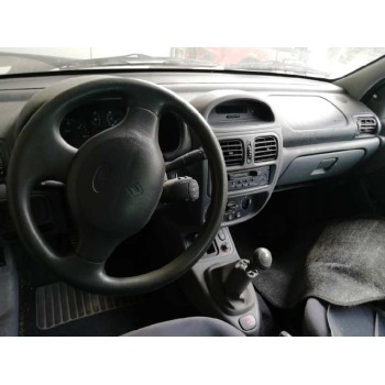 renault clio ii fase i (b/cbo) del año 2001