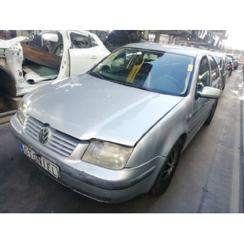 volkswagen bora berlina (1j2) del año 2000