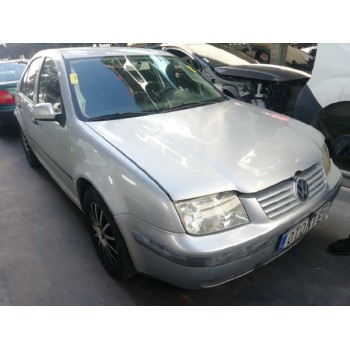 volkswagen bora berlina (1j2) del año 2000