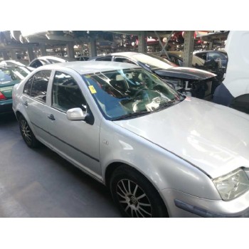 volkswagen bora berlina (1j2) del año 2000
