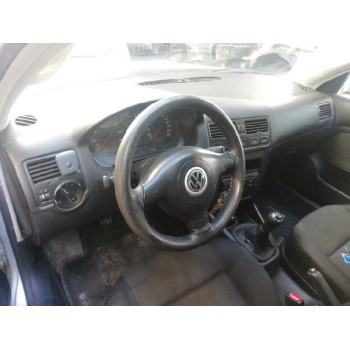 volkswagen bora berlina (1j2) del año 2000