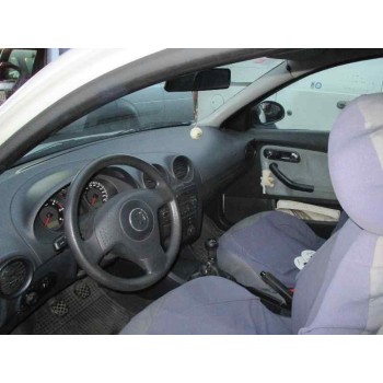 seat ibiza (6l1) del año 2002