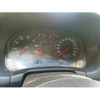 volkswagen bora berlina (1j2) del año 2000