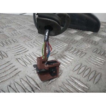 Recambio de retrovisor izquierdo para peugeot 407 st sport referencia OEM IAM  ABATIBLE 7 CABLES