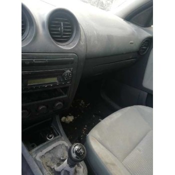 seat ibiza (6l1) del año 2002