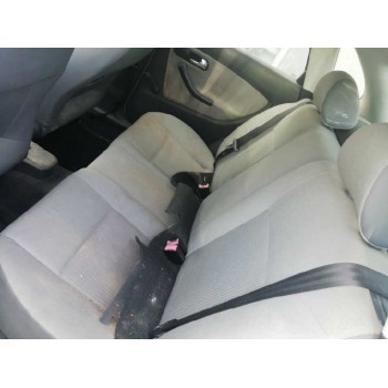 seat ibiza (6l1) del año 2002