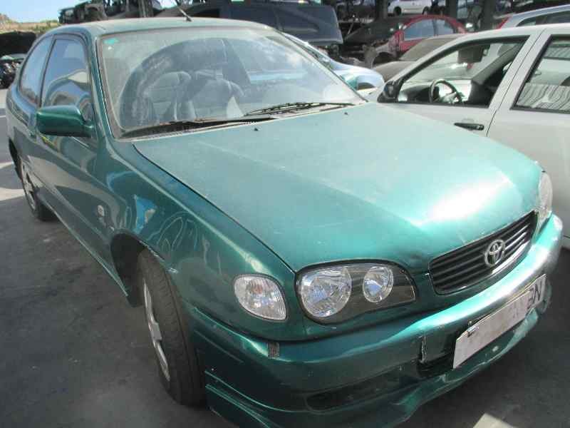 toyota corolla (e11) del año 2000