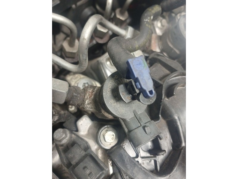 Recambio de inyector para renault kangoo iii 1.5 dci referencia OEM IAM 0445110800  