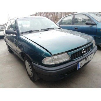 opel astra f berlina del año 1997