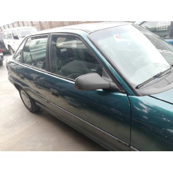 opel astra f berlina del año 1997