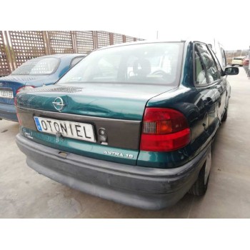 opel astra f berlina del año 1997