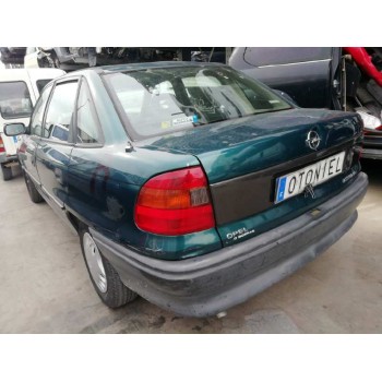 opel astra f berlina del año 1997
