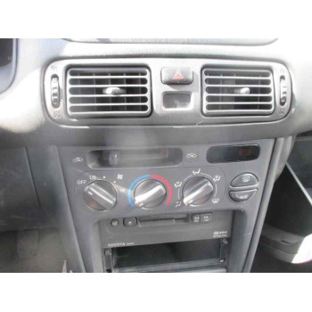 toyota corolla (e11) del año 2000