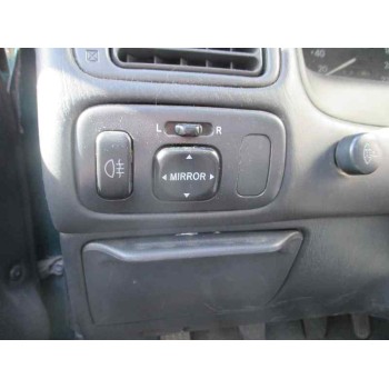 toyota corolla (e11) del año 2000