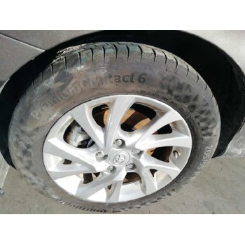 toyota auris del año 2018