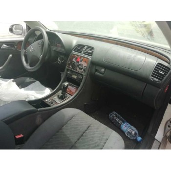 mercedes-benz clase clk (w208) coupe del año 2000