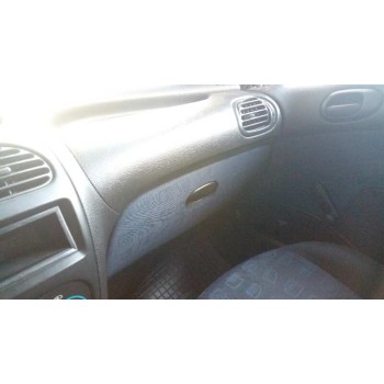 peugeot 206 berlina del año 2004