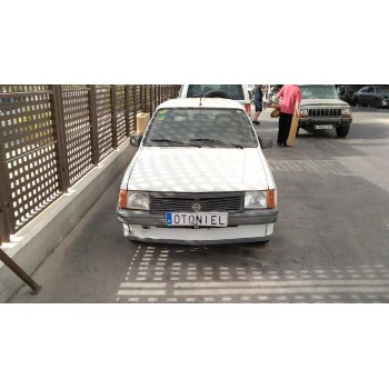 opel corsa a del año 1988