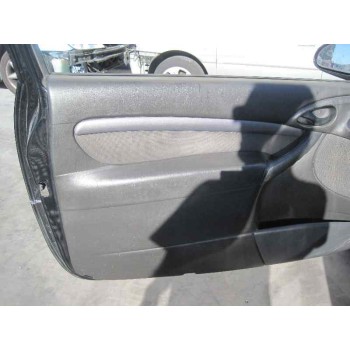 ford focus berlina (cak) del año 2003