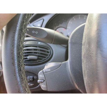 ford focus berlina (cak) del año 2003