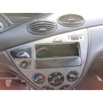 ford focus berlina (cak) del año 2003