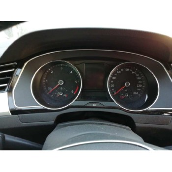 volkswagen passat variant (3g5) del año 2015