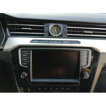 volkswagen passat variant (3g5) del año 2015