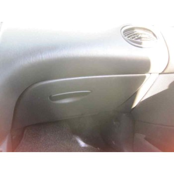 ford focus berlina (cak) del año 2003