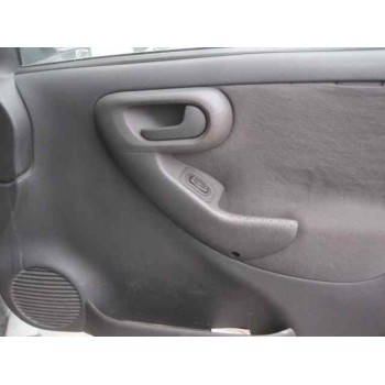 opel corsa c del año 2003