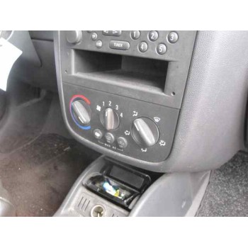 opel corsa c del año 2003