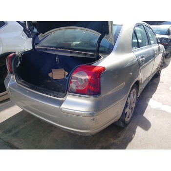 toyota avensis sedán (_t25_) del año 2007