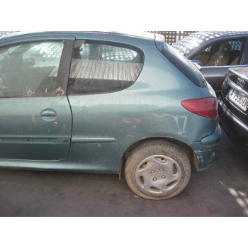peugeot 206 berlina del año 2000