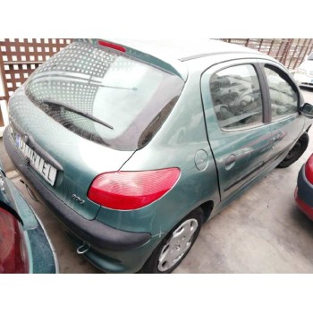 peugeot 206 berlina del año 2001