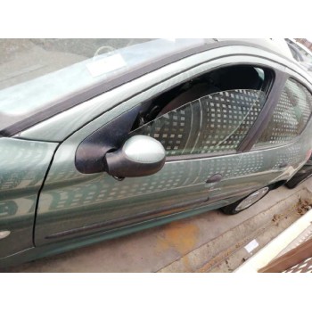 peugeot 206 berlina del año 2001