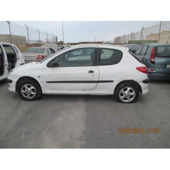 peugeot 206 berlina del año 2000