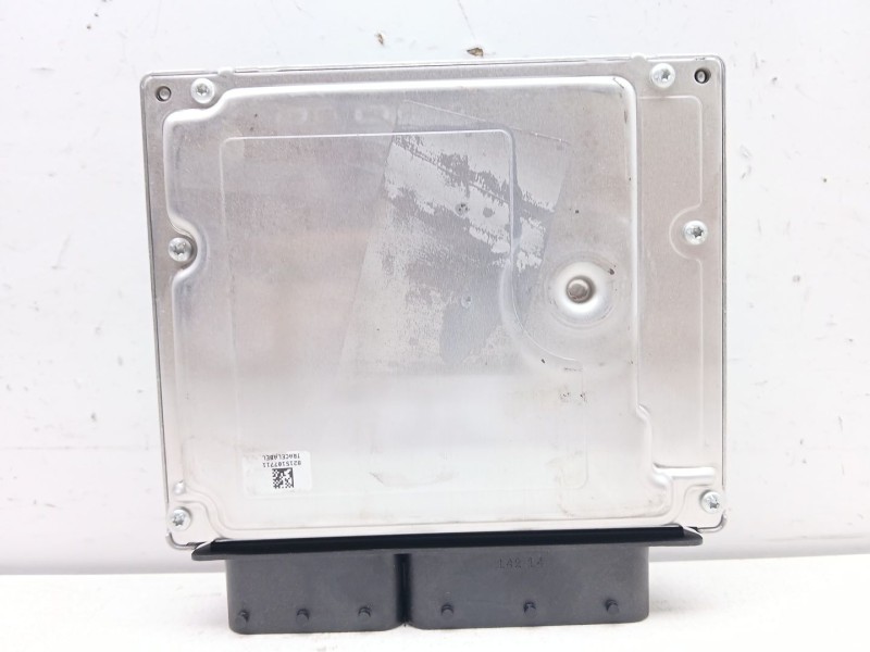 Recambio de centralita motor uce para bmw 1 (e87) 120 d referencia OEM IAM 0281015043 781170001 030238038