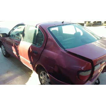 nissan primera berlina (p11) del año 1996