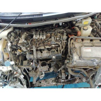 toyota auris del año 2012