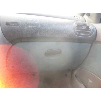 peugeot 206 berlina del año 2000