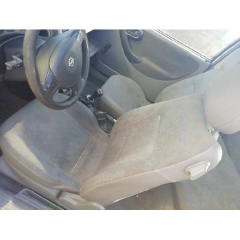 opel corsa c del año 2001