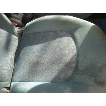 peugeot 206 berlina del año 2000