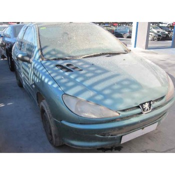 peugeot 206 berlina del año 2000