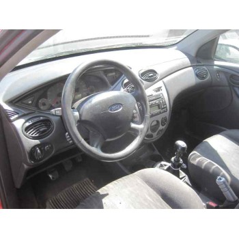 ford focus berlina (cak) del año 2004